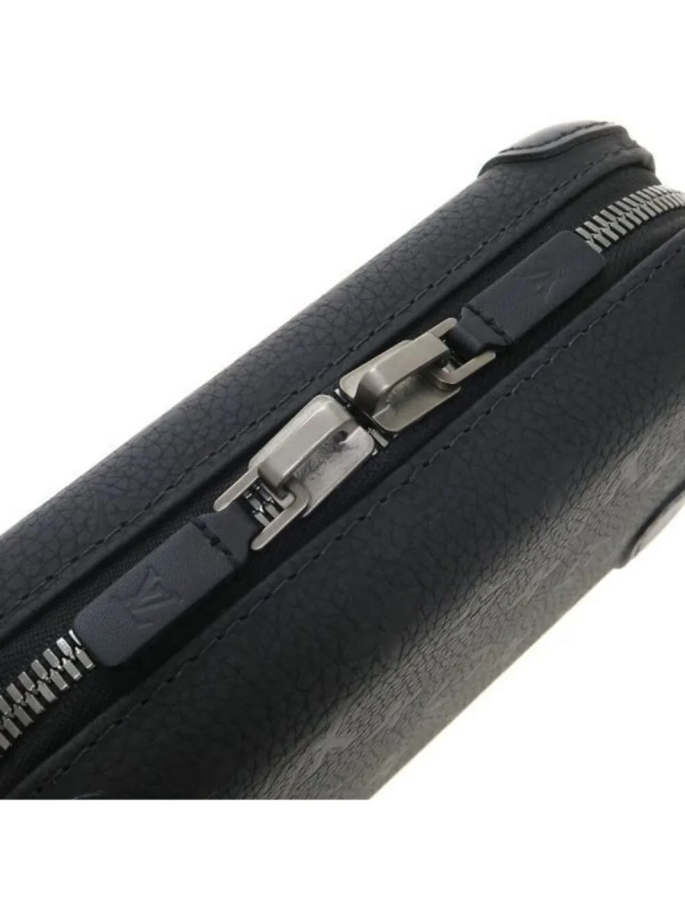 Louis Vuitton Horizon Clutch